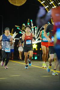 BIB: 40952, 40701, 42358
                            <button type="button" onclick="openModal(22821154)" class="btn btn-primary btn-sm float-right btn-popup" data-toggle="modal" data-target=".modal-high-quality">
                        <i class="fas fa-shopping-cart"></i> Add to Cart
                    </button>
                                            <button type="button" onclick="isThisMe(22821154, true)" class="btn btn-success btn-sm float-right btn-popup btn-isme hidden" data-toggle="tooltip" data-placement="bottom" title="นี่คือรูปของคุณใช่ไหม คลิกที่นี่เพื่อเอาเข้าอัลบั้ม">
                        <i class="fas fa-plus"></i> Add to album
                    </button>
                    <button type="button" onclick="isThisMe(22821154, false)" class="btn btn-warning btn-sm float-right btn-popup btn-isnotme hidden">
                        <i class="fas fa-ban"></i> Remove from album
                    </button>